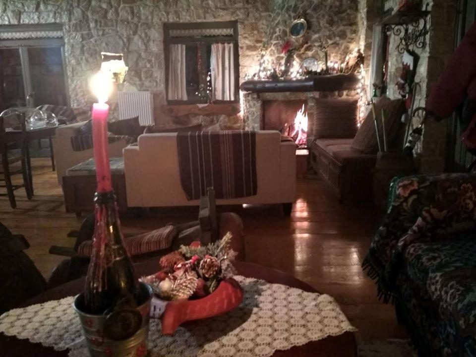 Yono'S Traditional House Ano Ravenia Extérieur photo