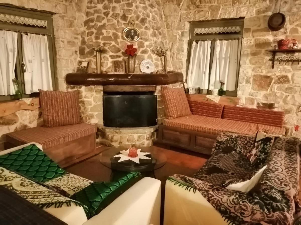 Yono'S Traditional House Ano Ravenia Extérieur photo