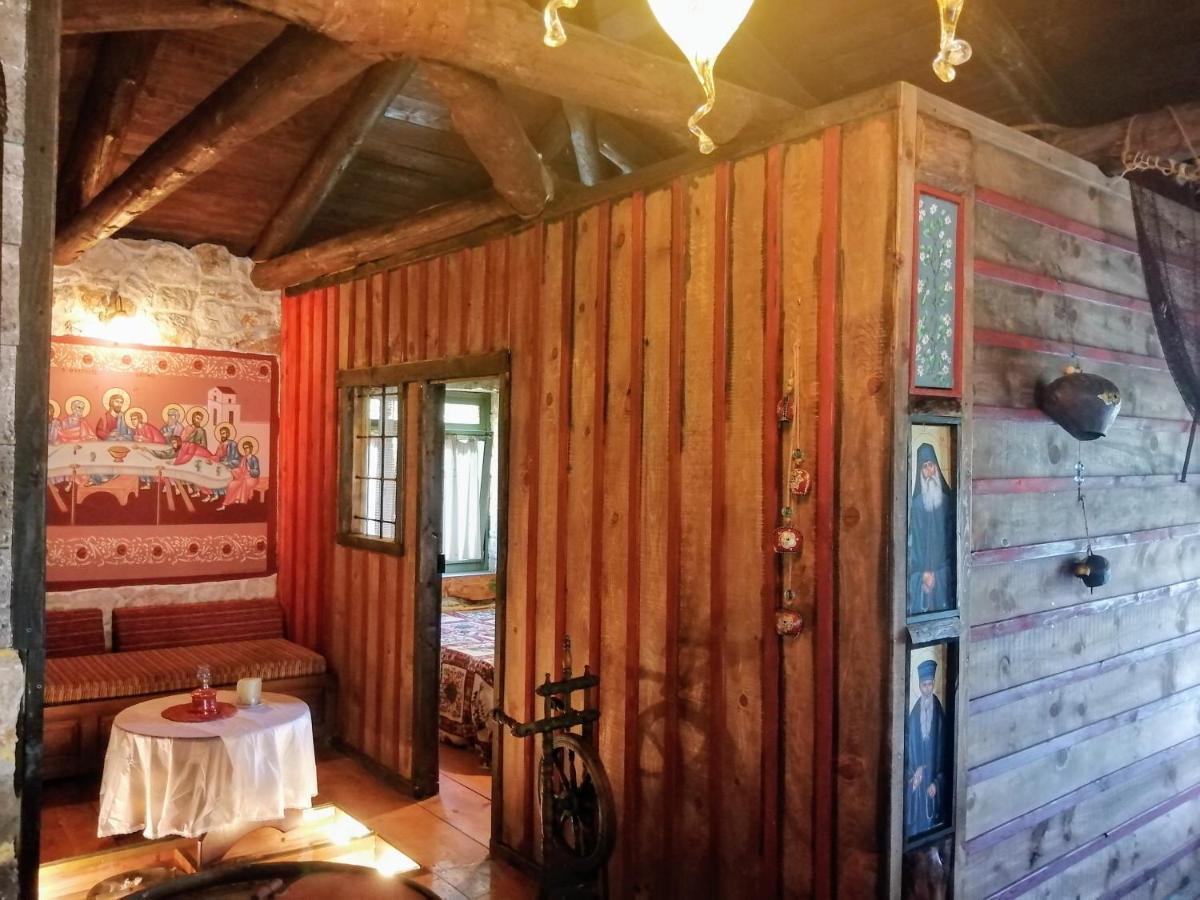 Yono'S Traditional House Ano Ravenia Extérieur photo