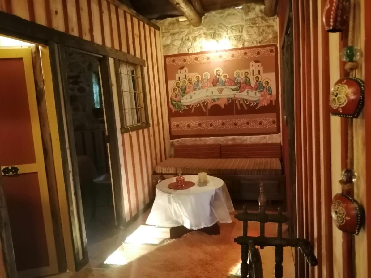Yono'S Traditional House Ano Ravenia Extérieur photo