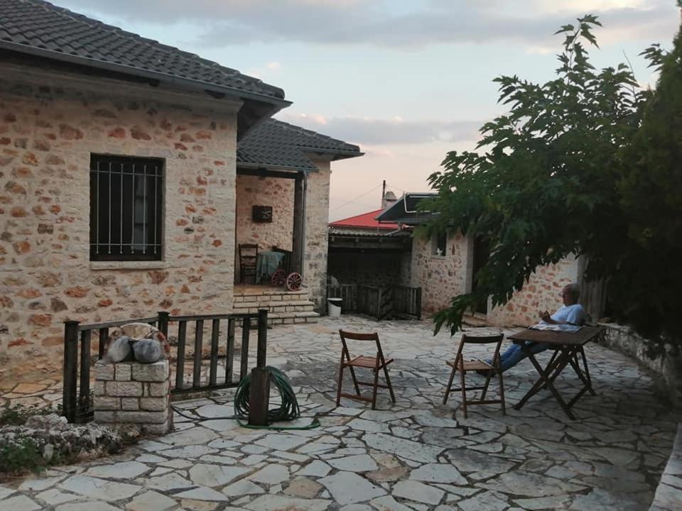 Yono'S Traditional House Ano Ravenia Extérieur photo