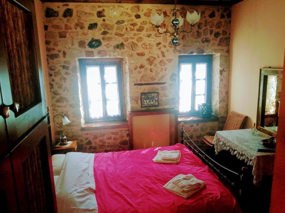 Yono'S Traditional House Ano Ravenia Extérieur photo