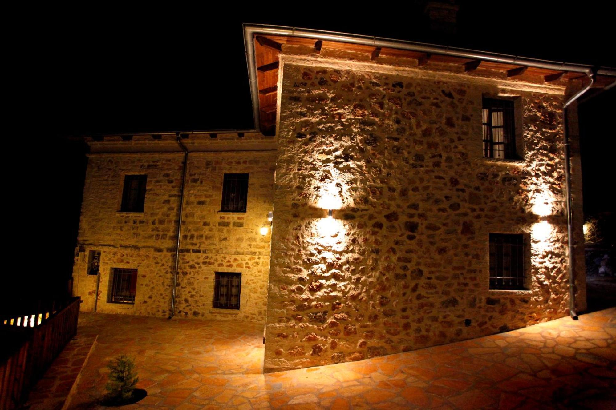 Yono'S Traditional House Ano Ravenia Extérieur photo