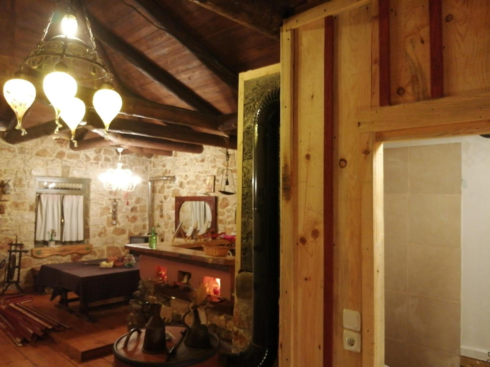 Yono'S Traditional House Ano Ravenia Chambre photo